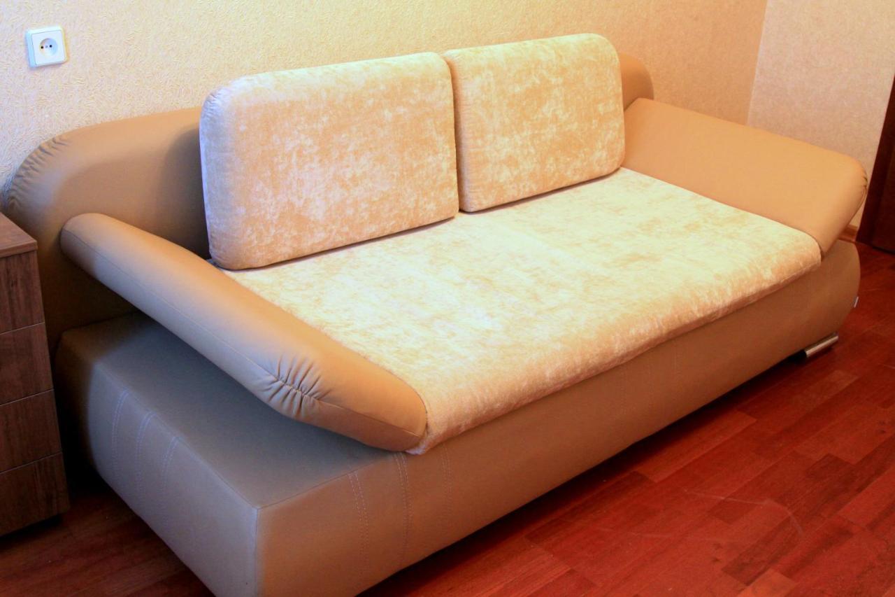 Apartment Near Metro Akademgorodok Kiev Ngoại thất bức ảnh